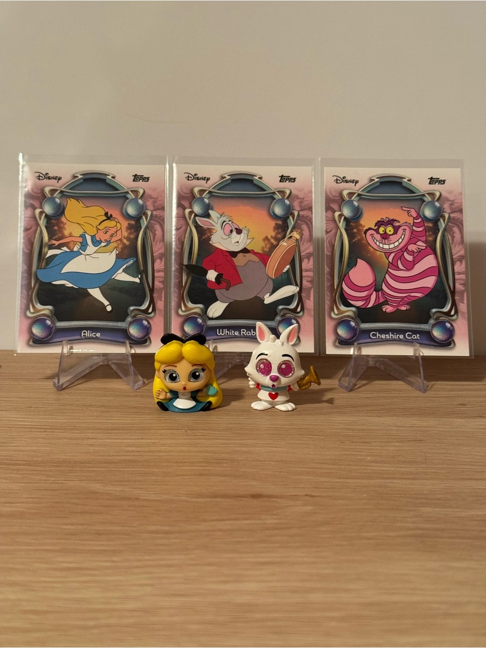 Disney Doorables Alice in Wonderland Series 6 + Topps Wonder 2025 Cards